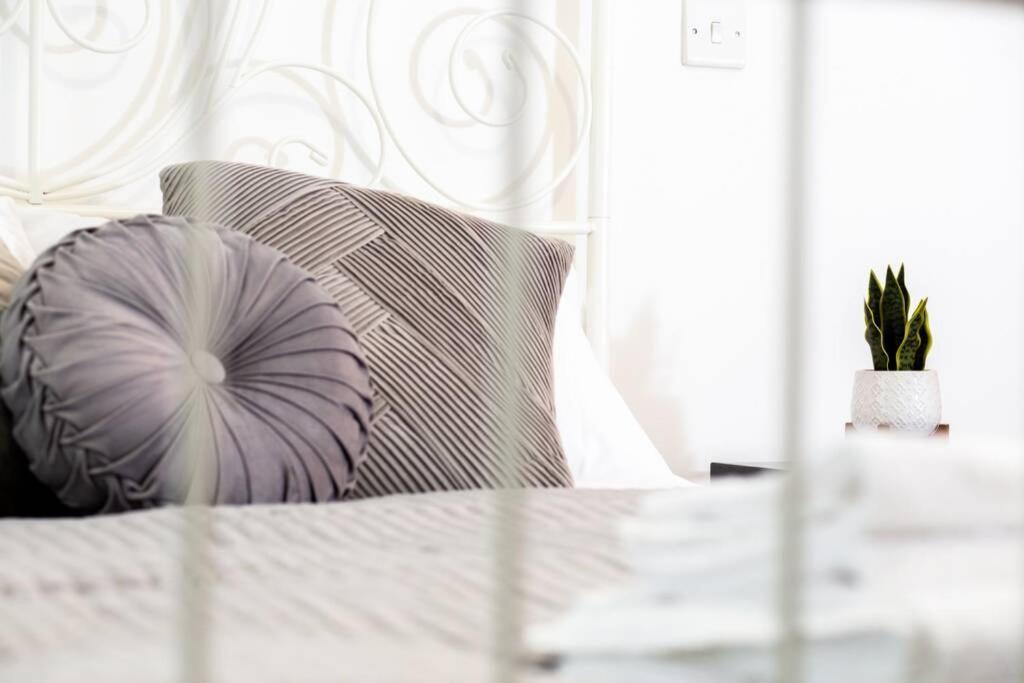 Luxury 2Bed Spacious Apartment- City Centre- Free Parking 버밍엄 외부 사진