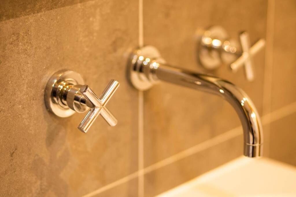 Luxury 2Bed Spacious Apartment- City Centre- Free Parking 버밍엄 외부 사진